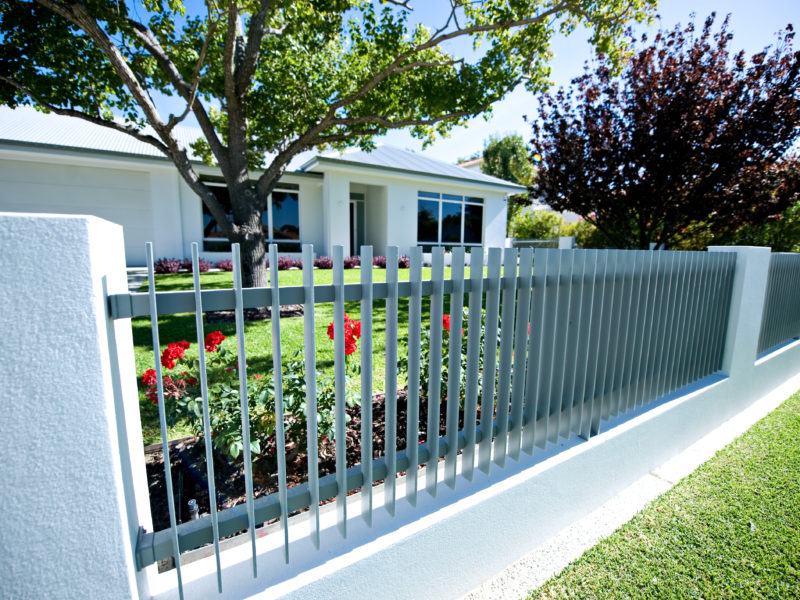 Aluminium-made xternal Louvre Fence at a Perth home