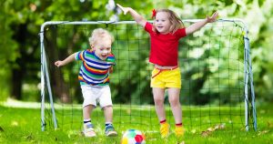 kids-playing-soccer